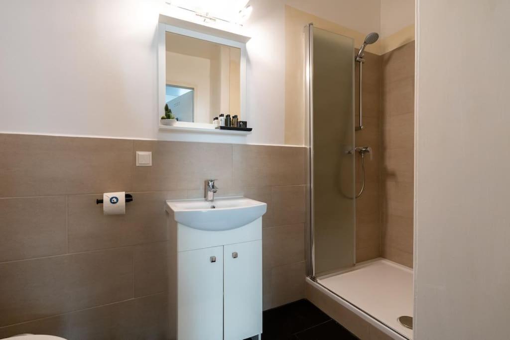 Sleek Studio By City Center By Hm Wien Eksteriør bilde